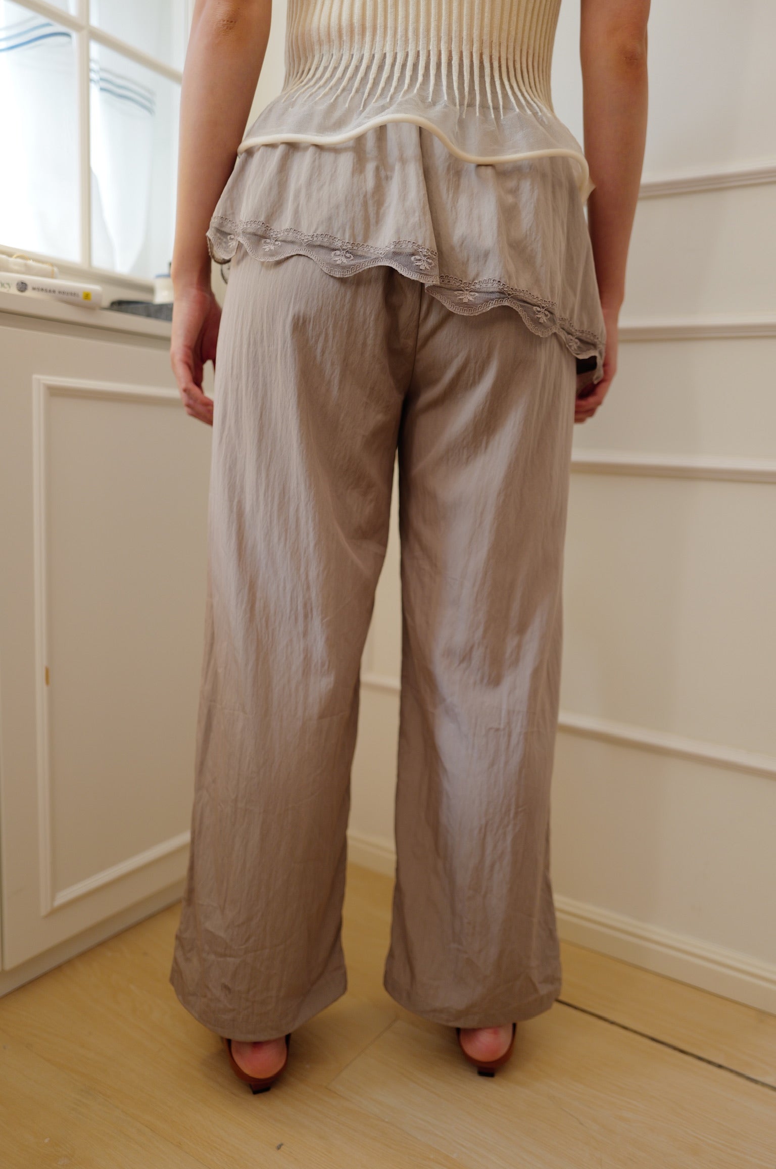 【LE ZANS BRAND COLLECTION】Ballet-Inspired Ruffle Lace Trim Pants [PT0094]