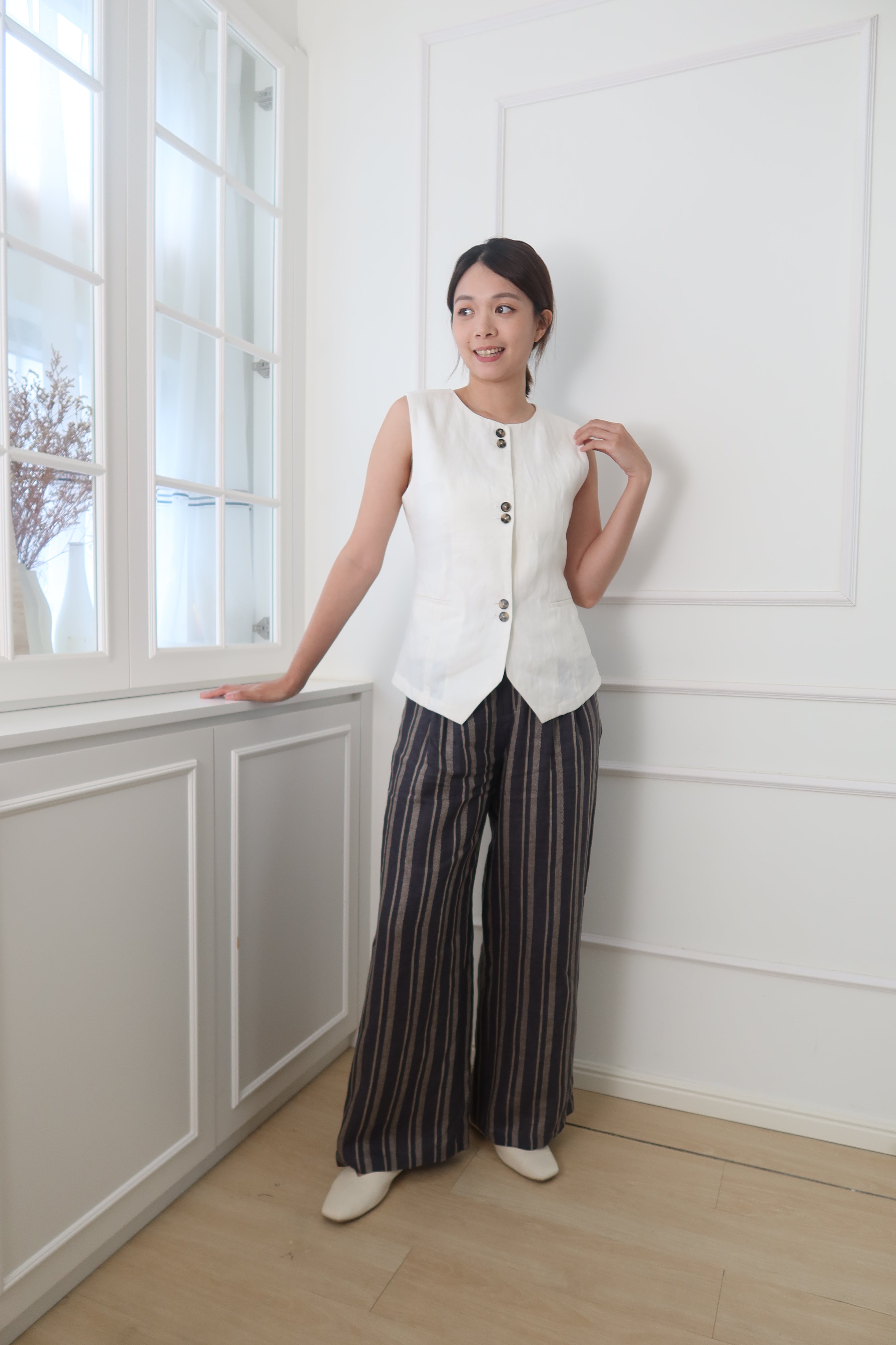 【LE ZANS BRAND COLLECTION】Linen Luxe Button Vest (100% Linen) [J0105]