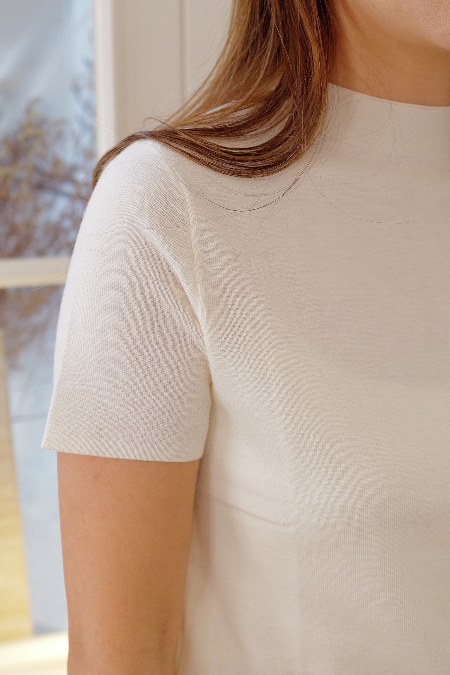 【LE ZANS PRIVÉ】Minimalist Mock-Neck Fine Knit Short-Sleeve Top (100%頂級德國揚子紗) [T0309]
