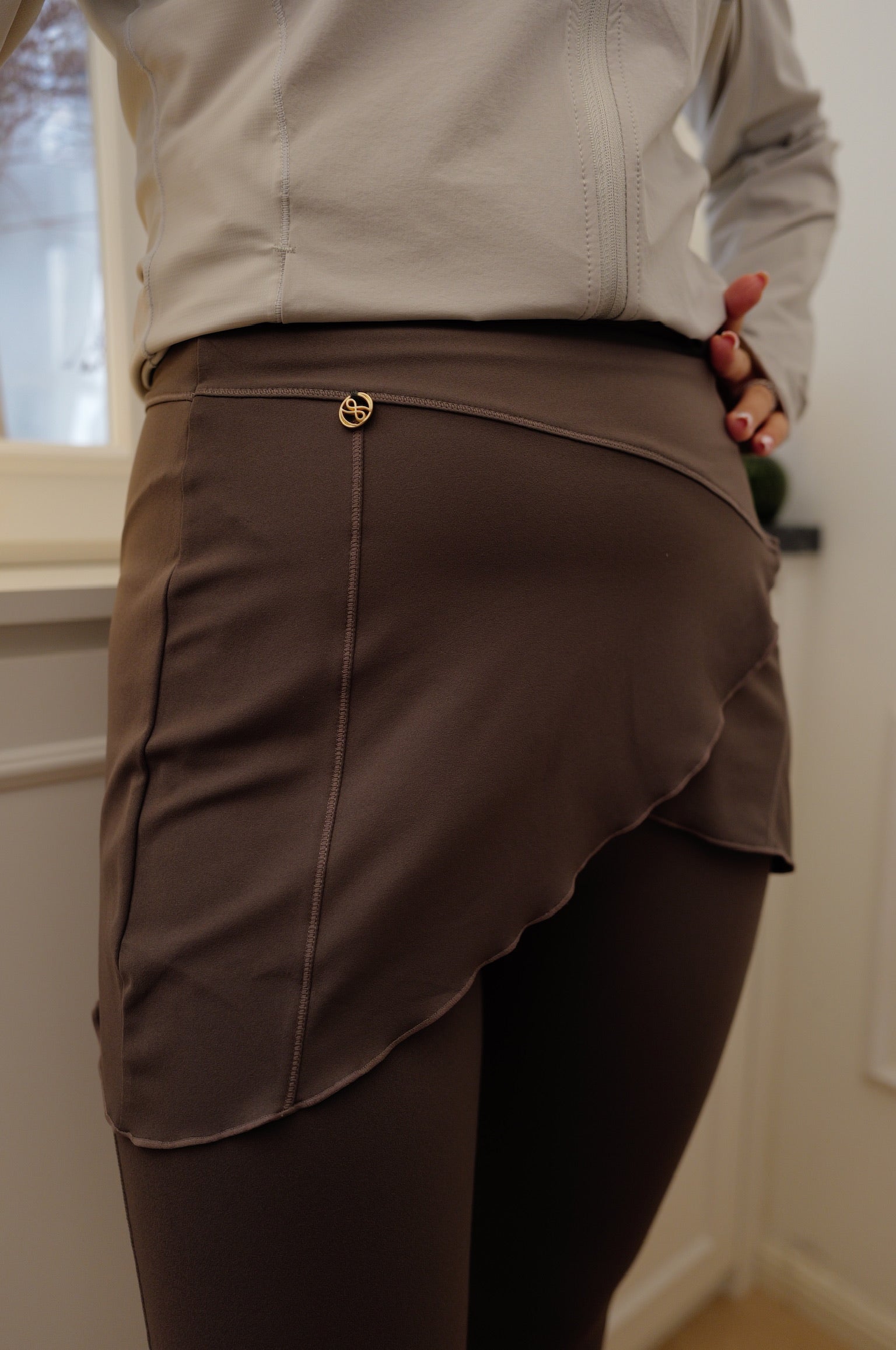 【LE ZANS BRAND COLLECTION】Balletcore 2-in-1 Layered Skirt Flared Leggings [PT0096]