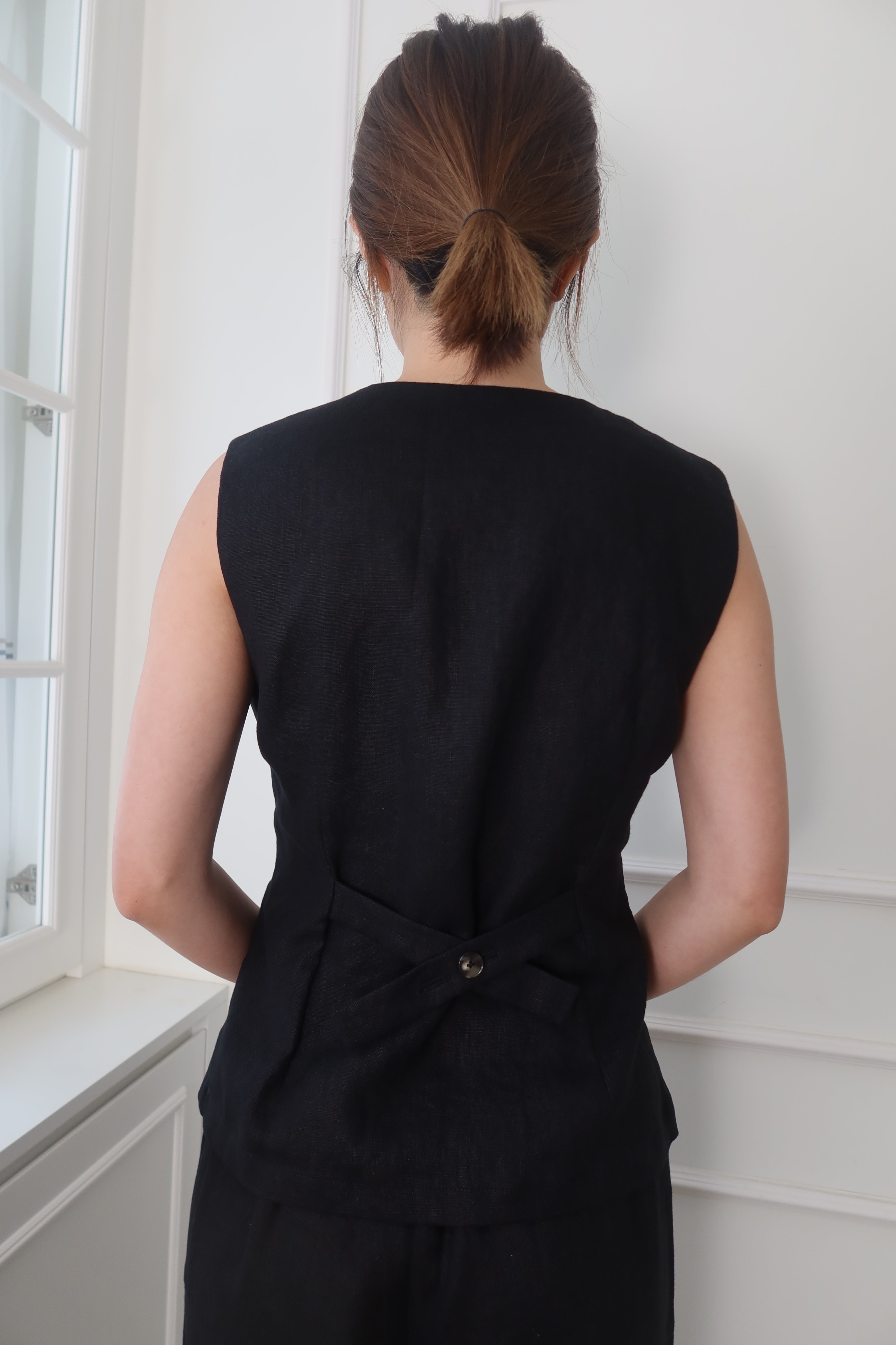 【LE ZANS BRAND COLLECTION】Linen Luxe Button Vest (100% Linen) [J0105]