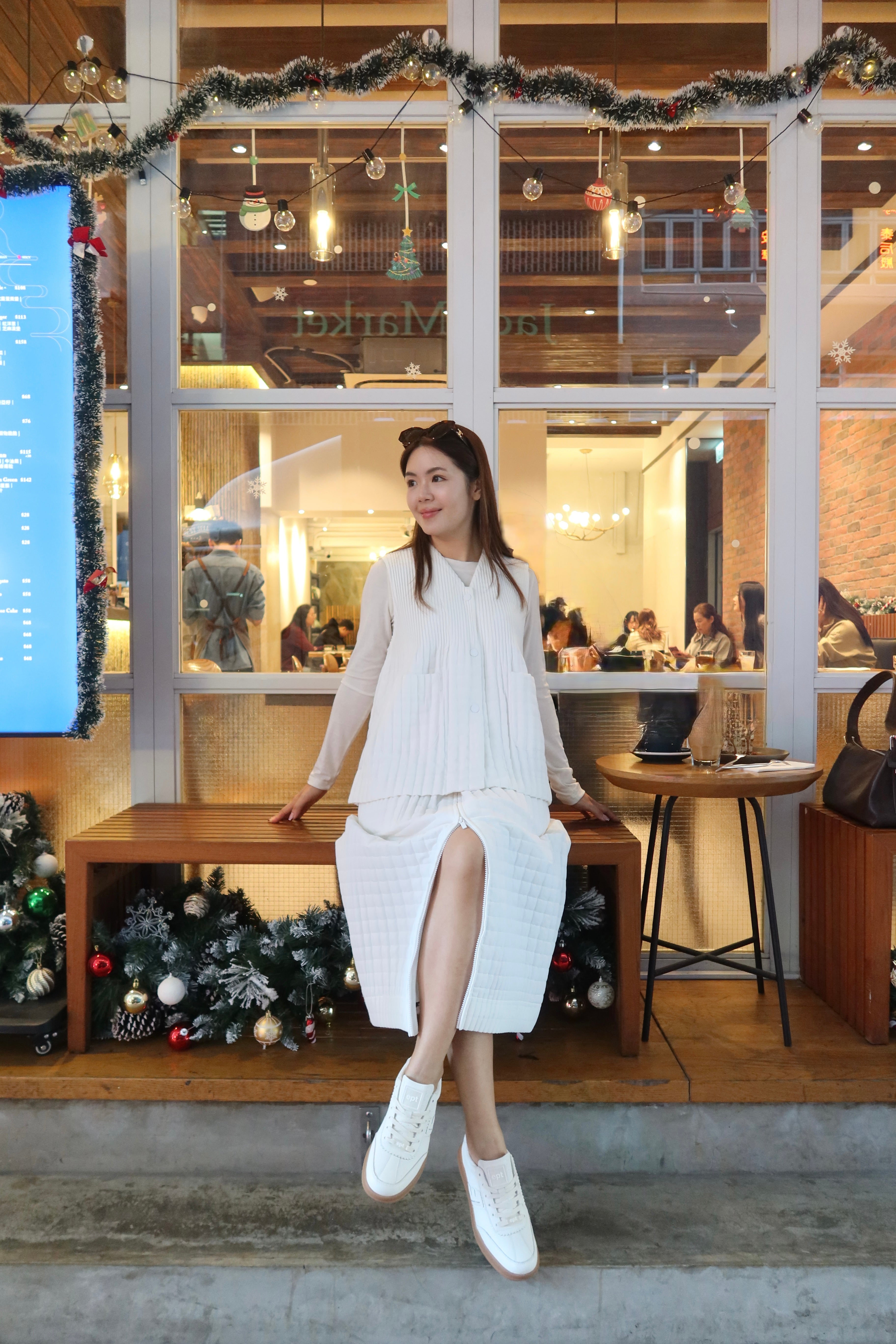 【LE ZANS BRAND COLLECTION】Cloud White Quilted Pleated Skirt [SK0073]