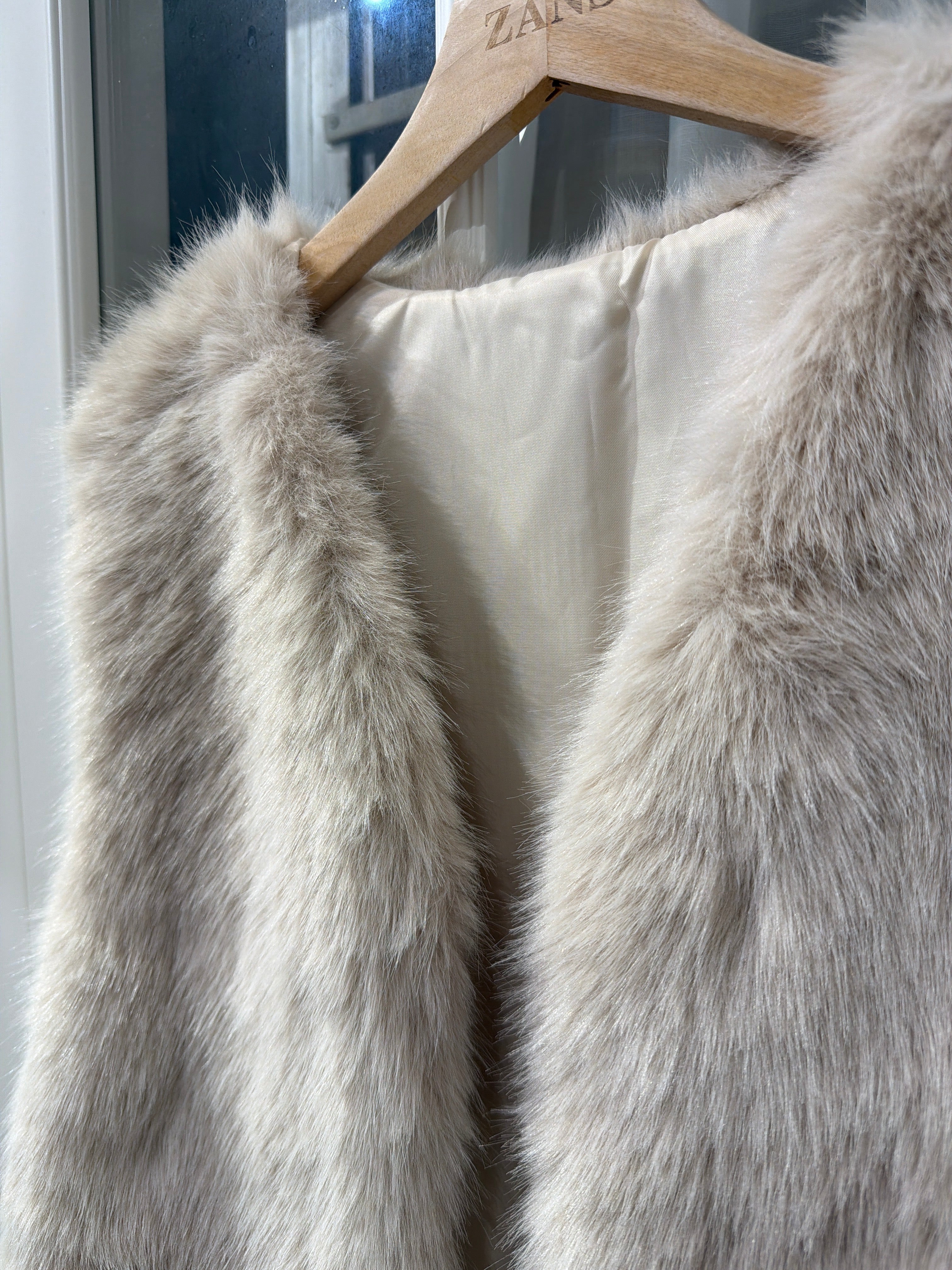 【LE ZANS BRAND COLLECTION】Grey Pink Fluffy Jacket [J00129]