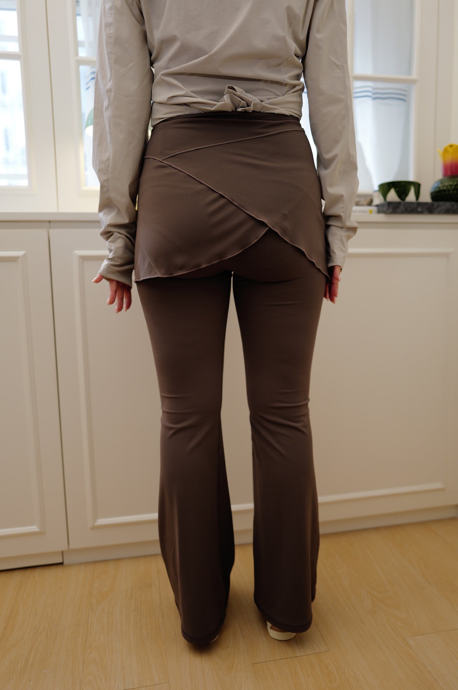 【LE ZANS BRAND COLLECTION】Balletcore 2-in-1 Layered Skirt Flared Leggings [PT0096]