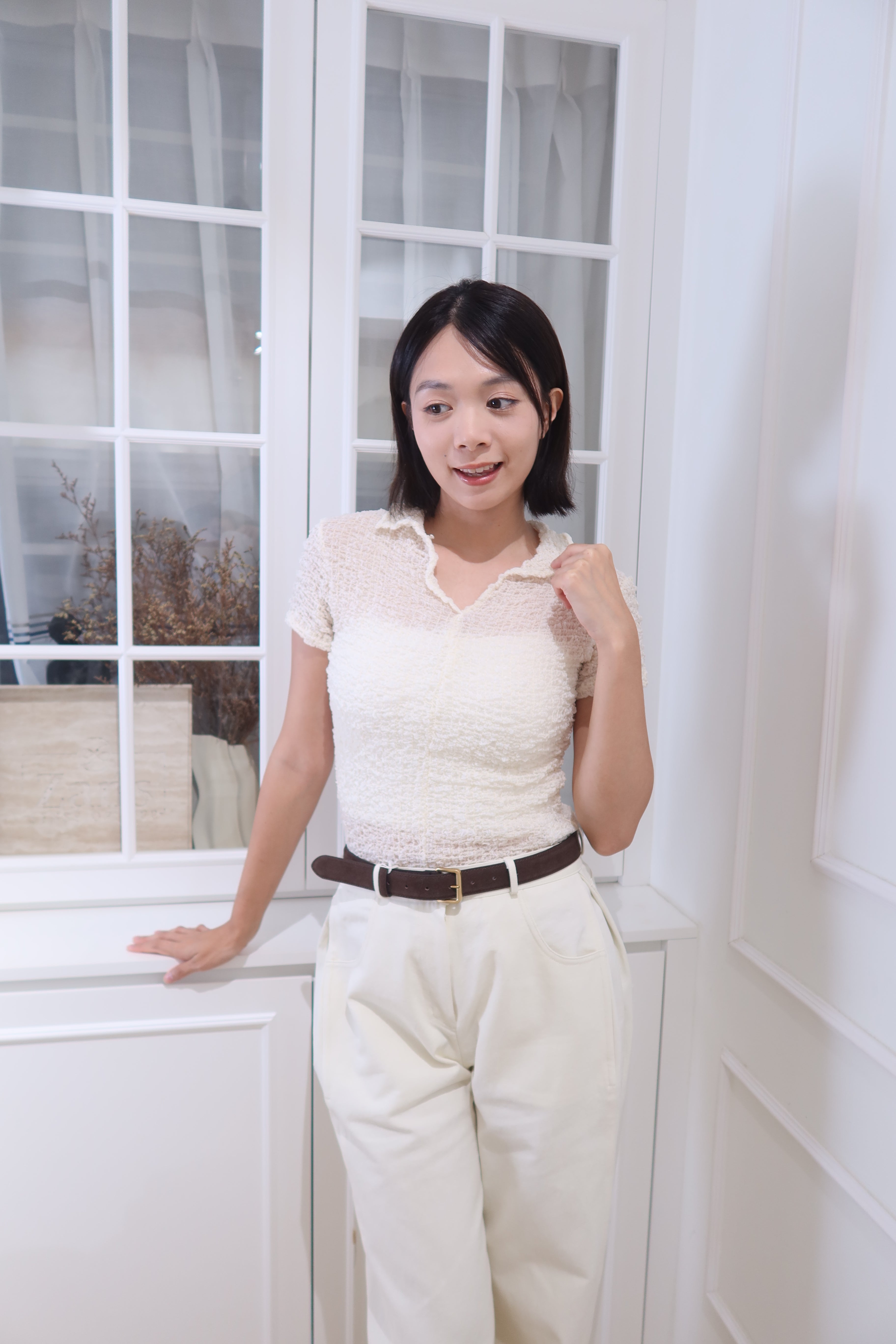 Knity White Crew Blouse [T0207]