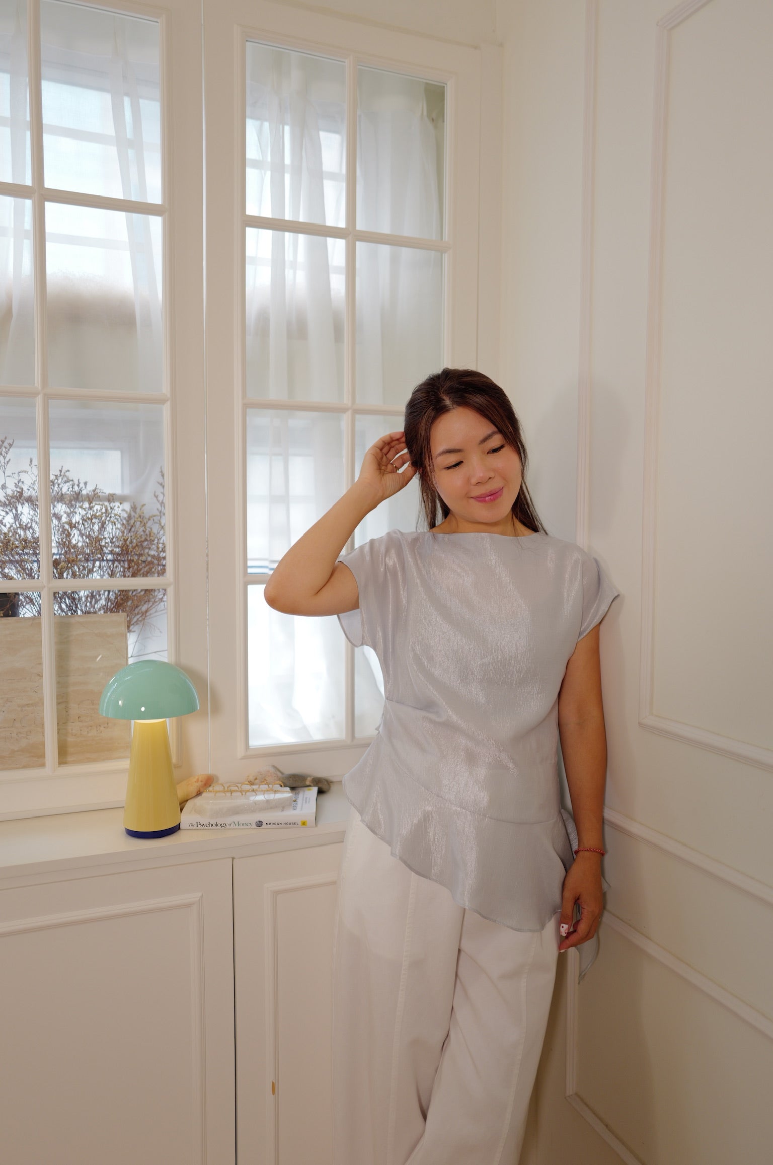 Elegant Asymmetric Peplum Top with Cap Sleeves [T0292]