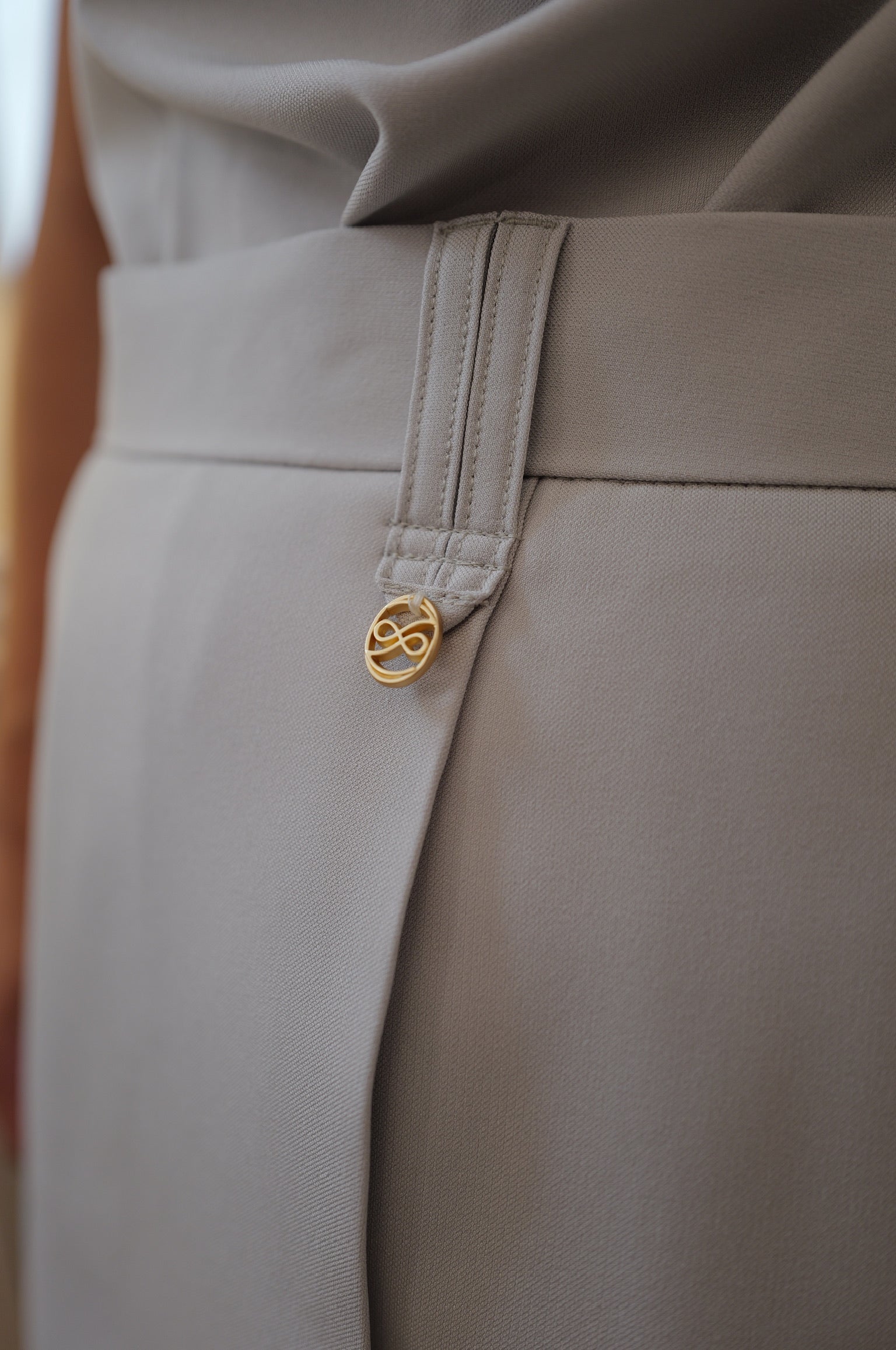【LE ZANS BRAND COLLECTION】Minimalist Tailored Shorts [ST0030]
