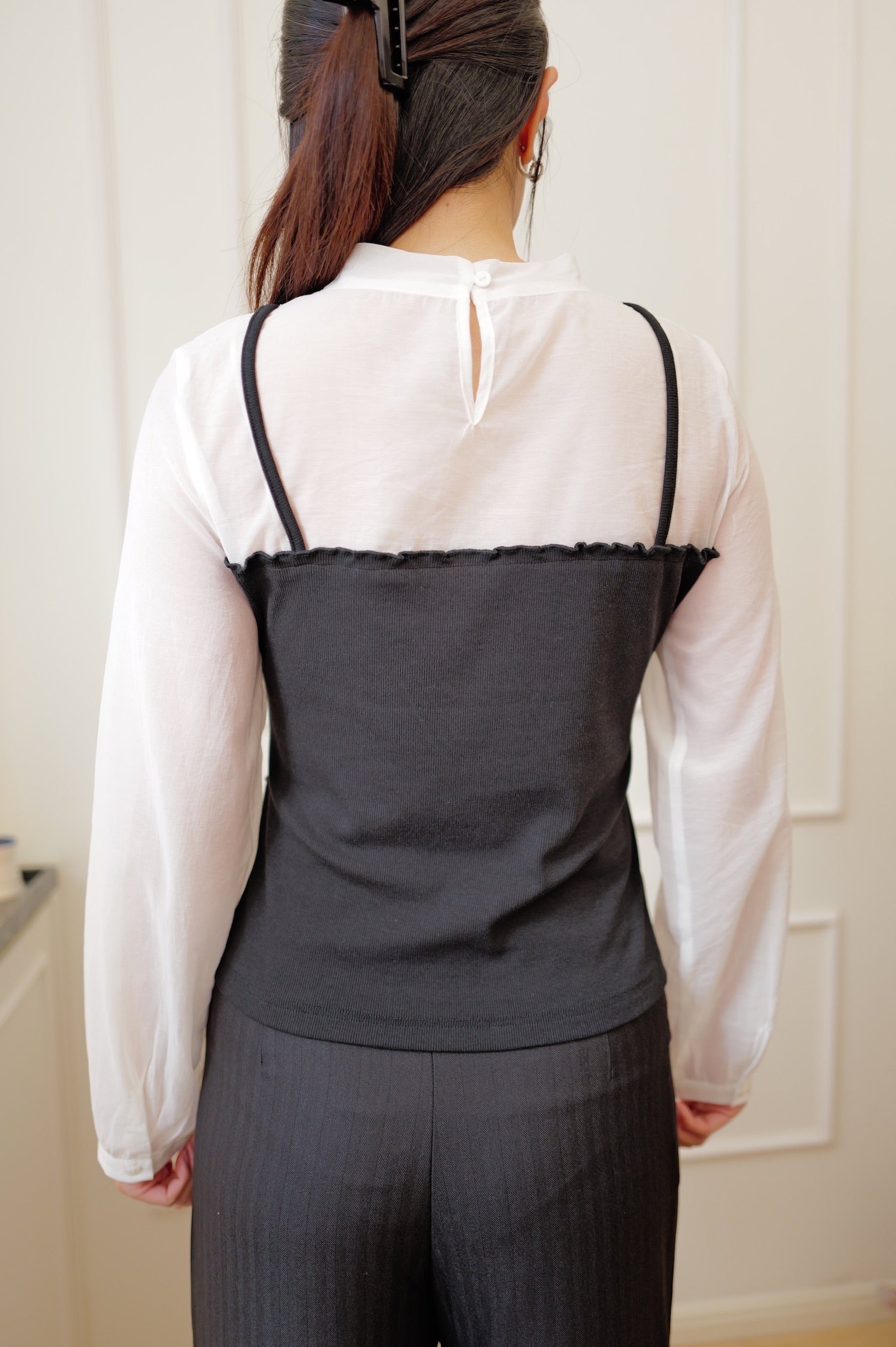 【LE ZANS BRAND COLLECTION】French Romantic Sheer Tie-Neck Blouse & Frill Cami Two-Piece Set [T0305]