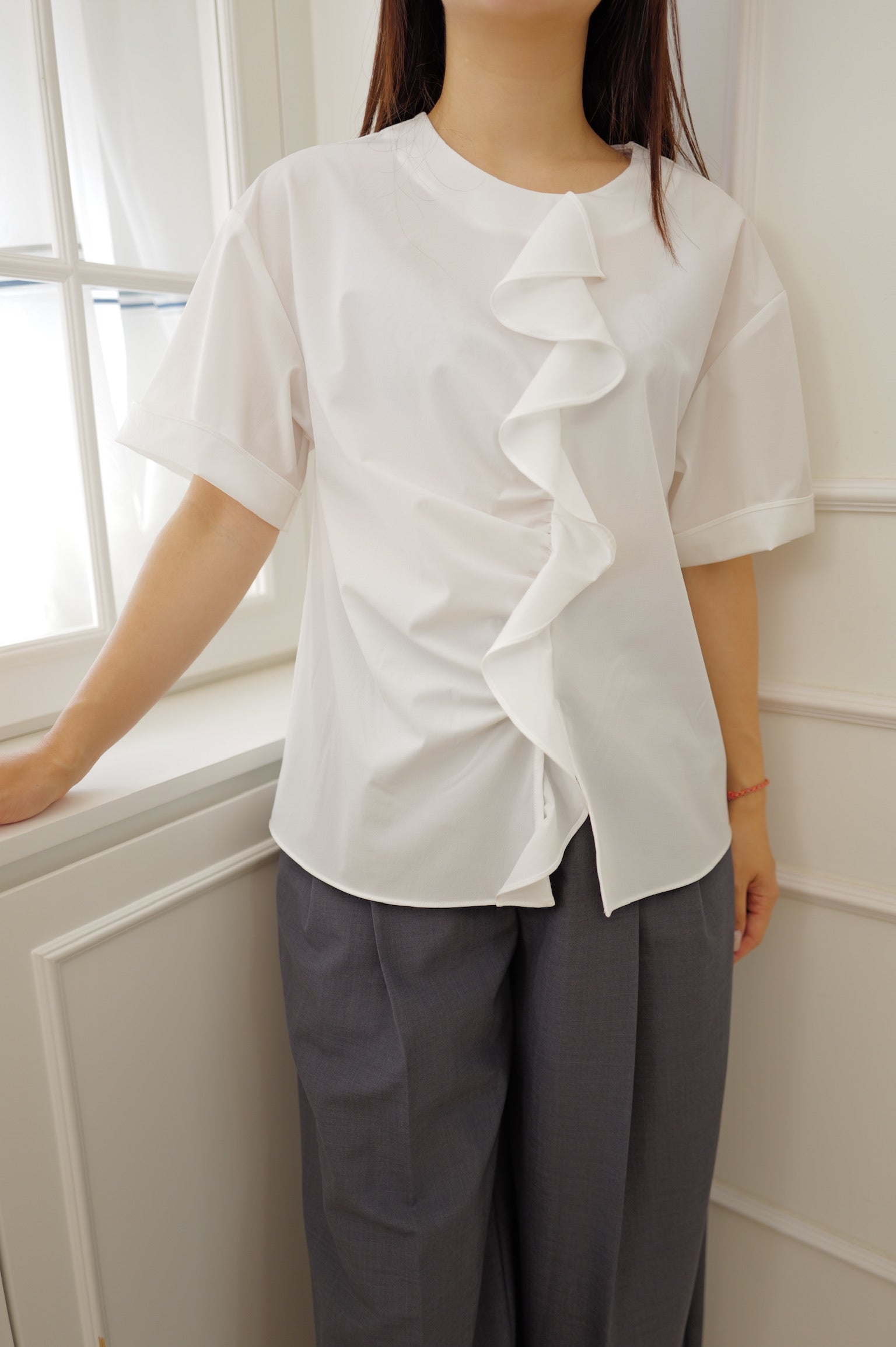 【LE ZANS BRAND COLLECTION】Asymmetric Ruffle Short Sleeve Blouse [T0276]