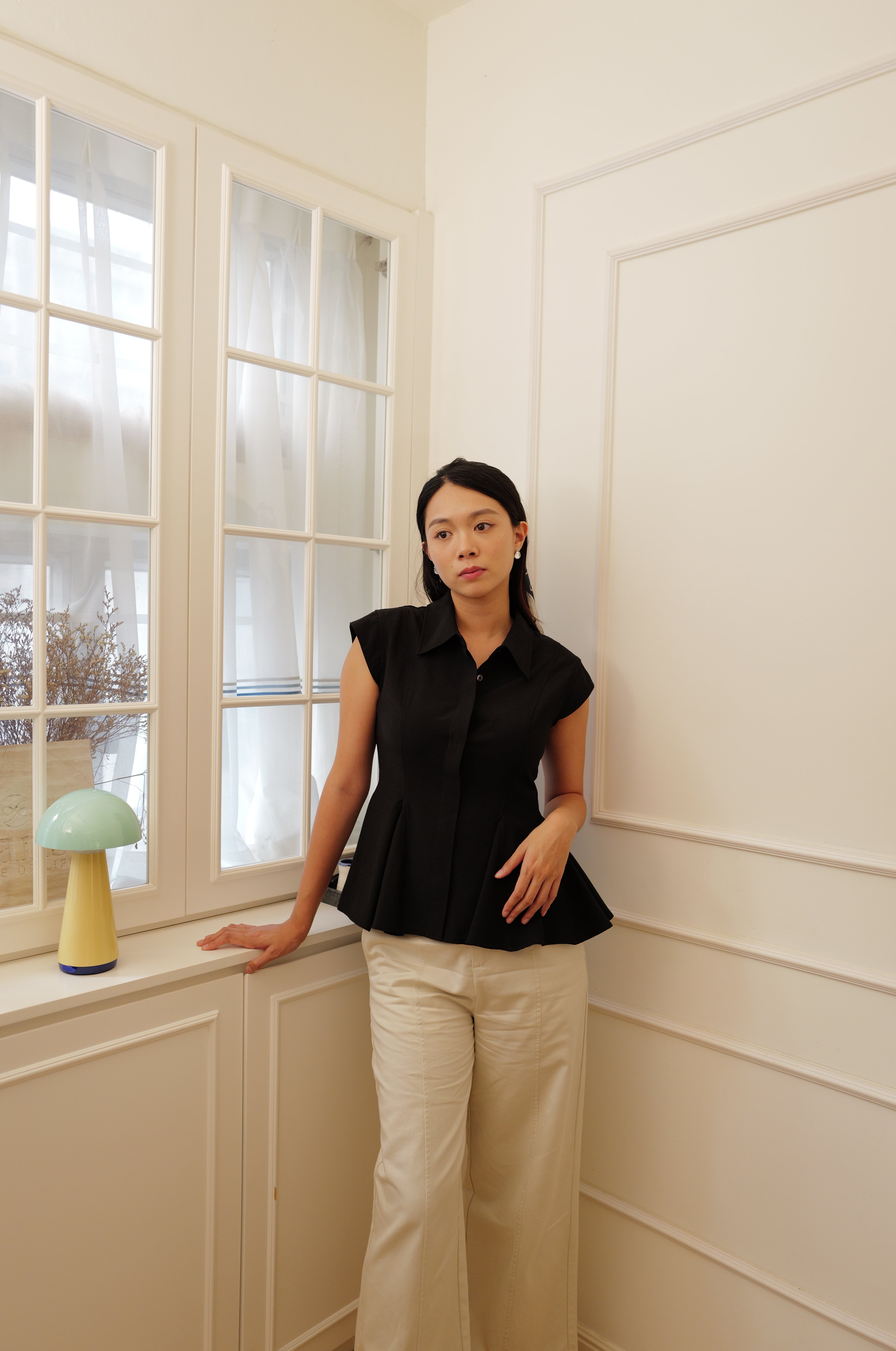 Chic Pleated Peplum Cap-Sleeve Blouse [T0298]
