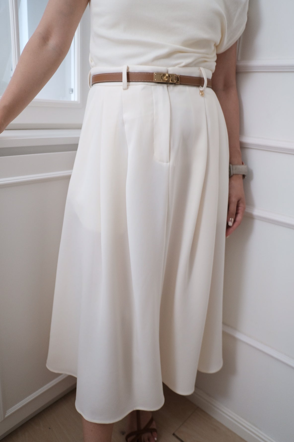 【LE ZANS BRAND COLLECTION】Cream Satin A-Line Midi Skirt [SK0079]