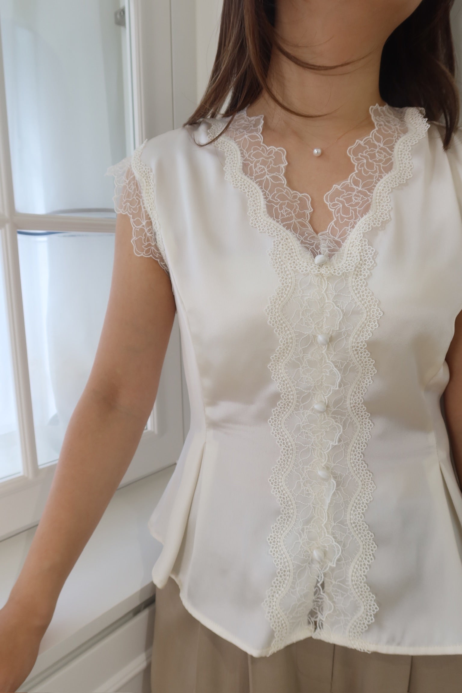 【LE ZANS BRAND COLLECTION】 Lace Trim Top [T0186]