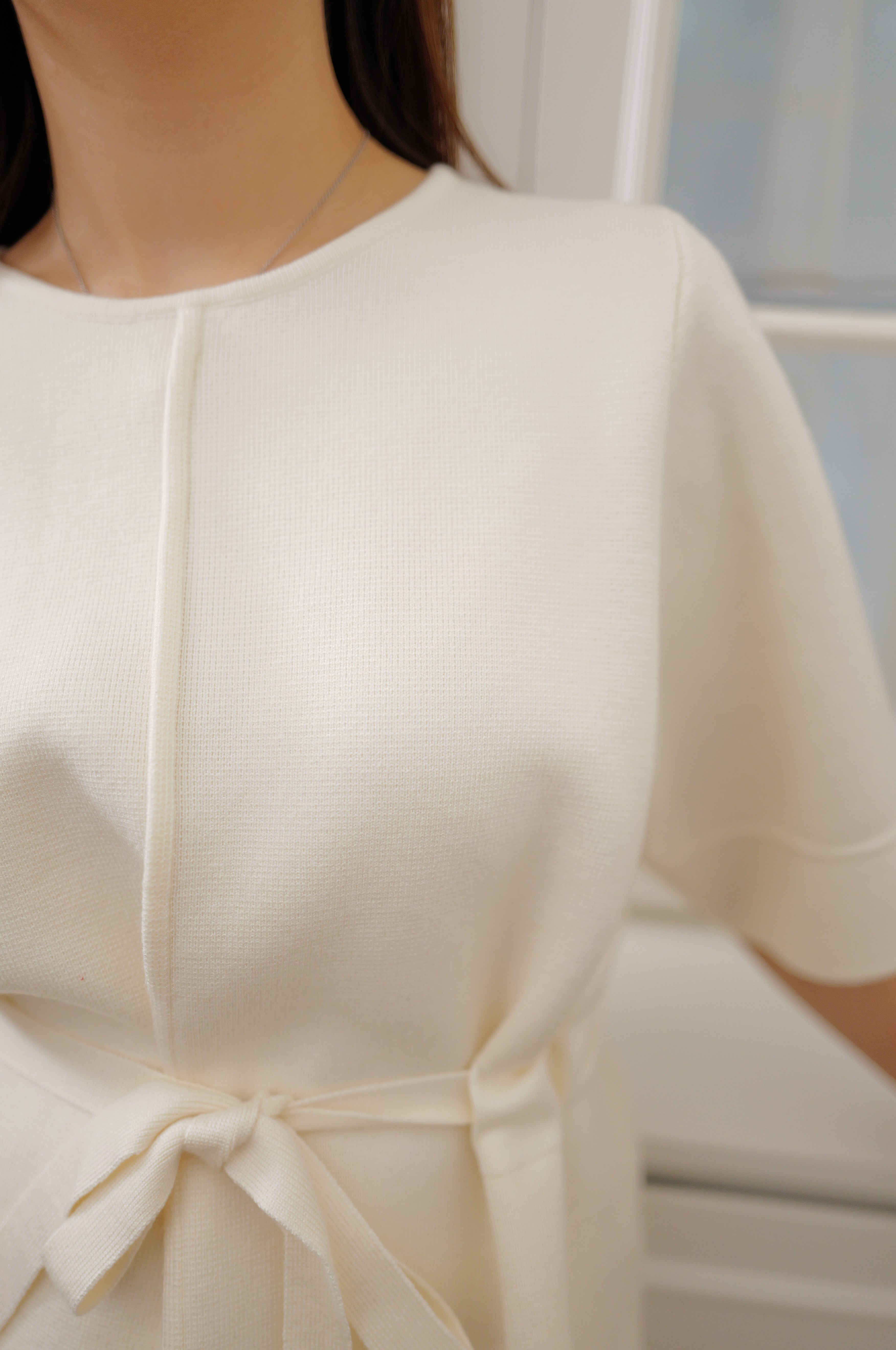 Elegant Cinched-Waist Peplum Top [T0268]