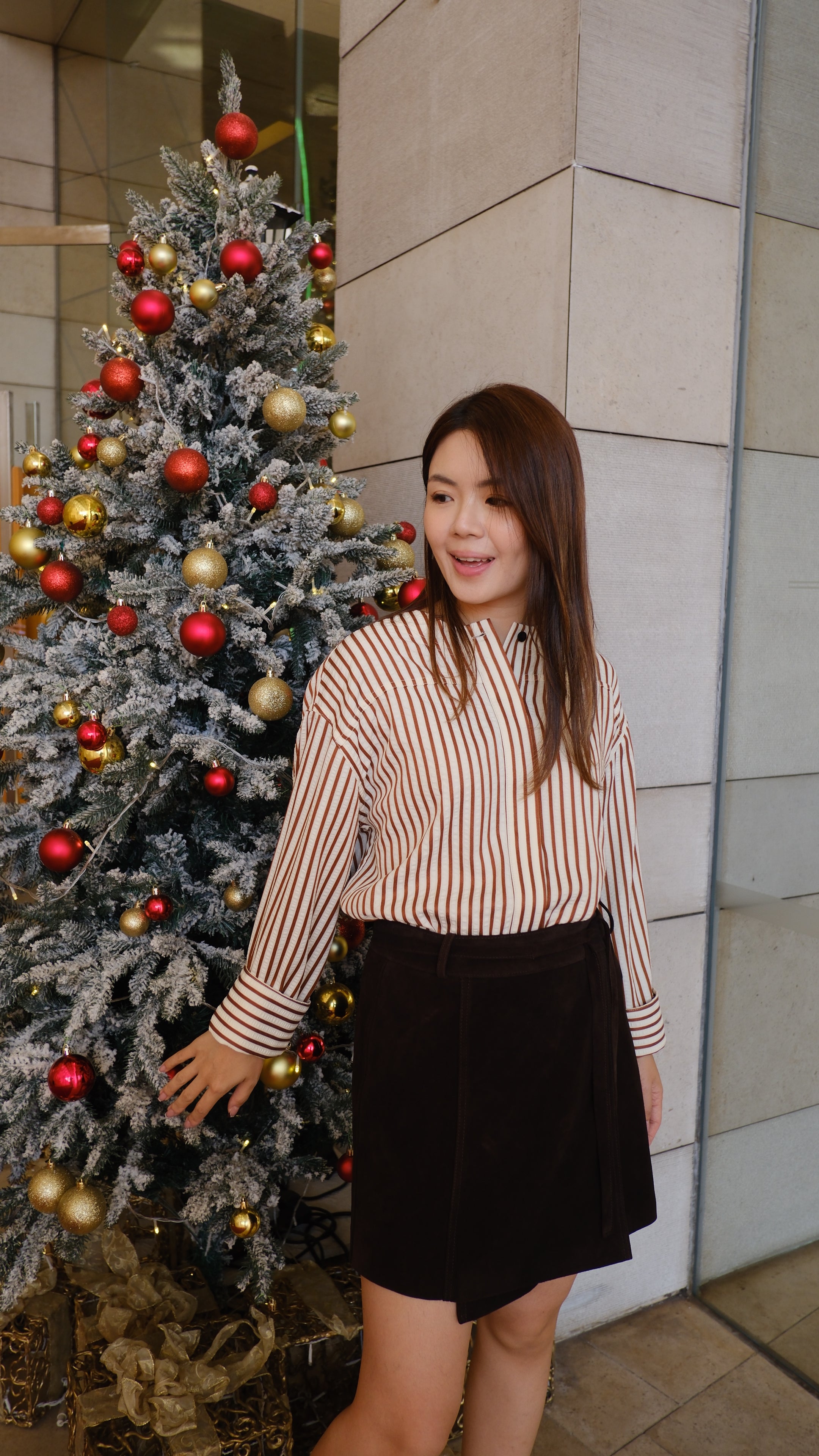 【LE ZANS BRAND COLLECTION】Striped Elegance Crew Shirt [T0249]