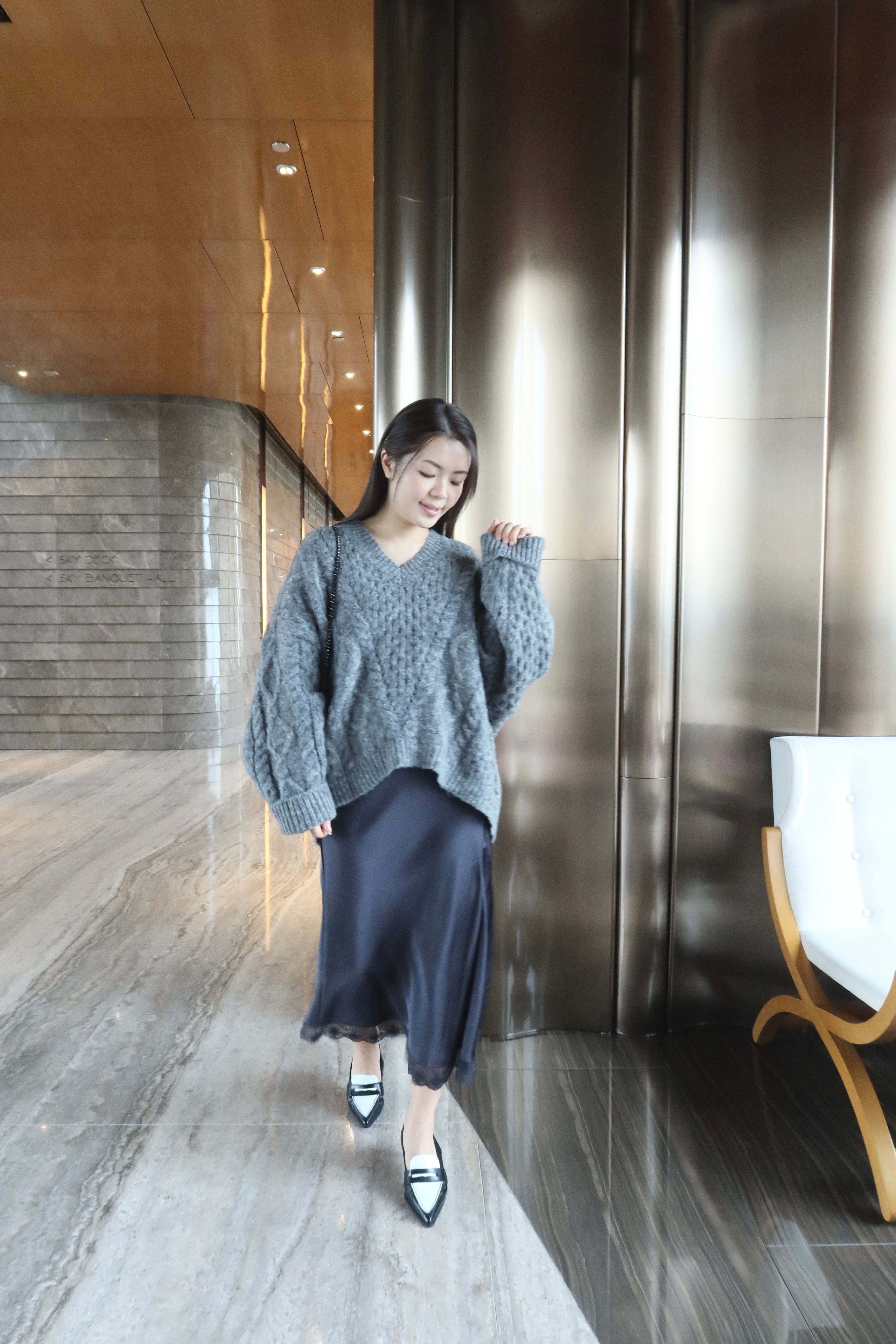 Cozy Oversized Twirl Sweater (60%wool)[T0165]