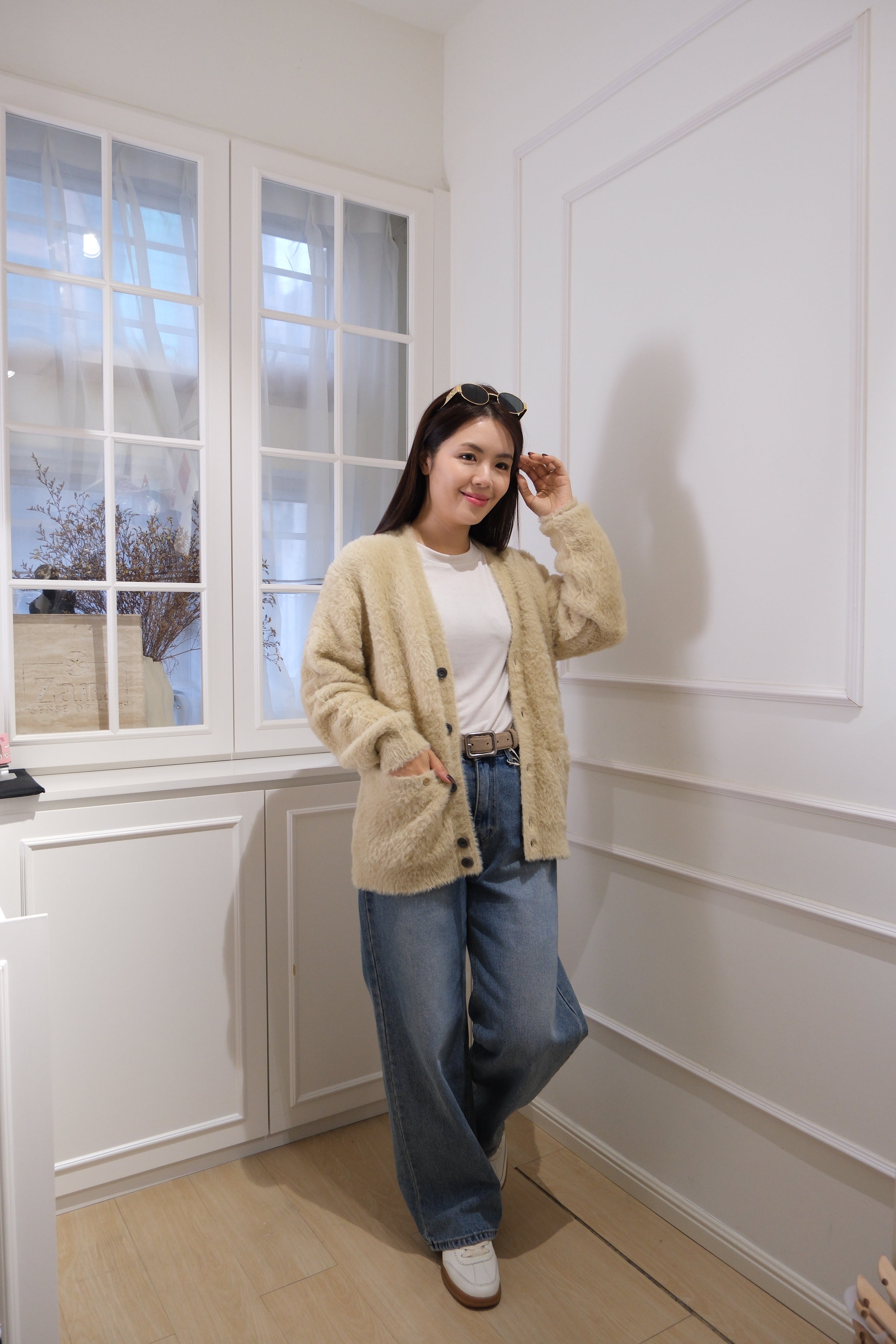 【LE ZANS BRAND COLLECTION】Fluffy Black Fuzzy Button Long Cardigan [J0130]