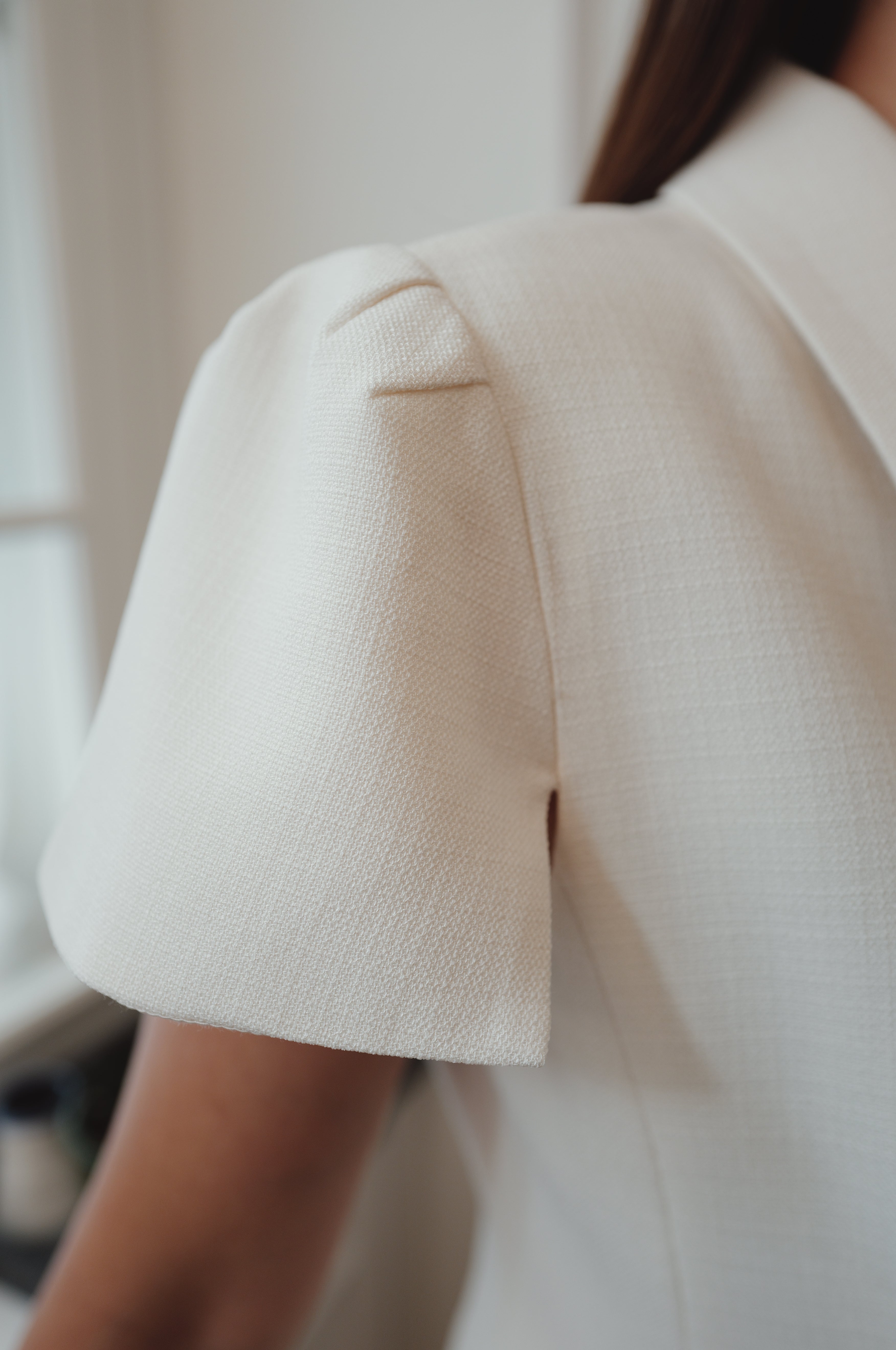 【LE ZANS BRAND COLLECTION】French Elegant Puff-Sleeve Short Tailored Blazer [T0299]
