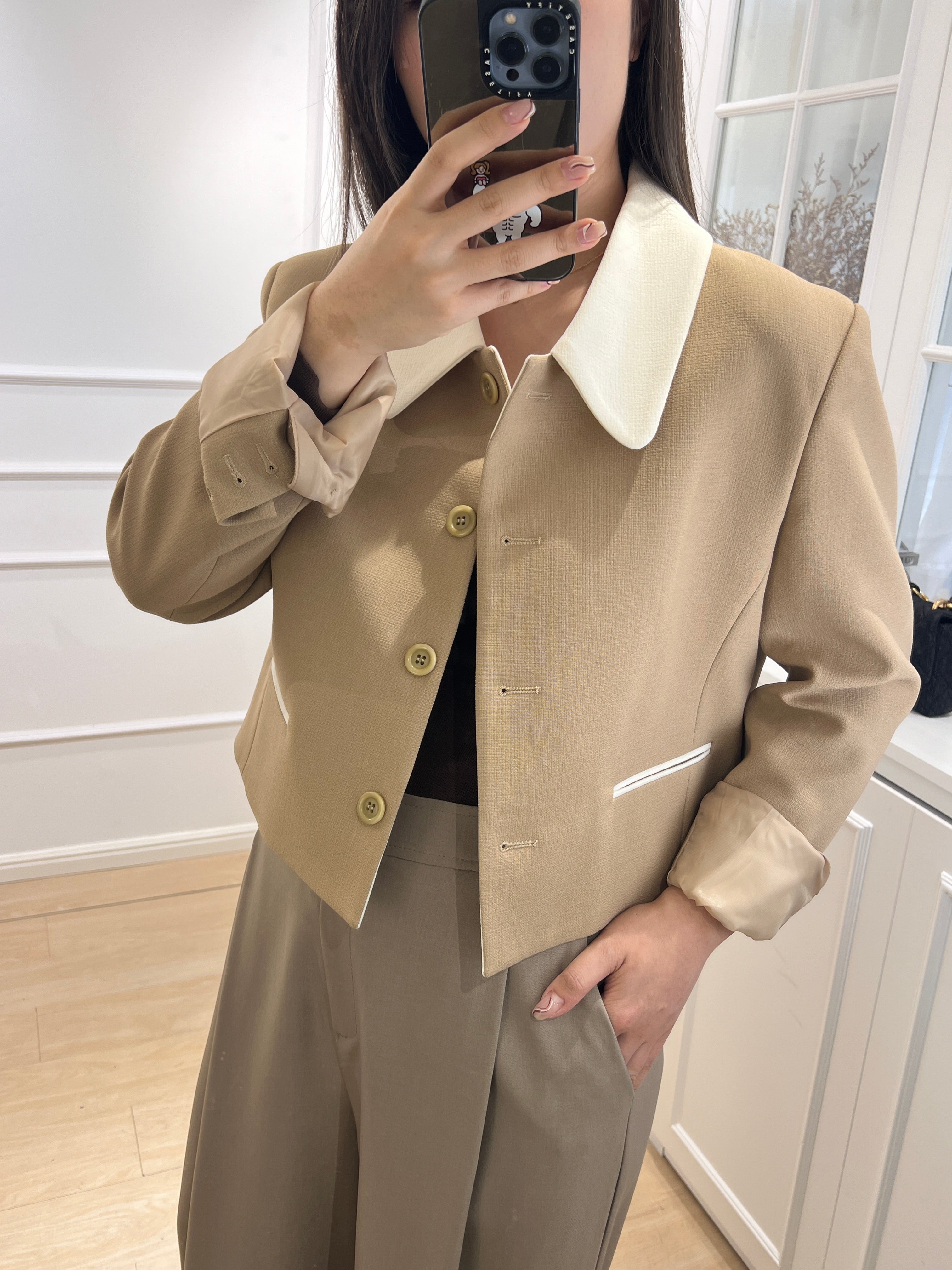 【LUXE COLLECTION】 Vintage Neckline Long Sleeve Pocket Jacket [J0075]