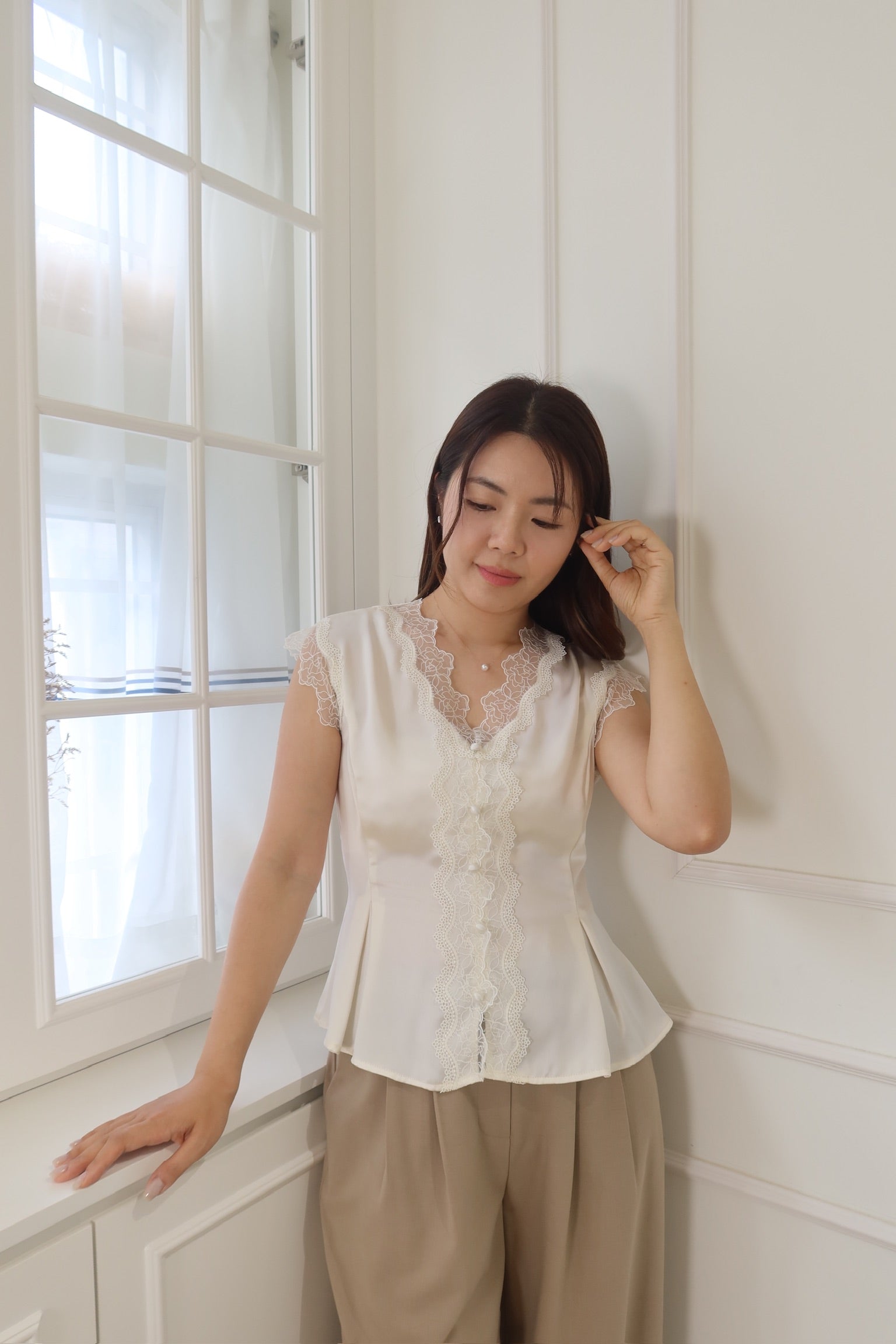 【LE ZANS BRAND COLLECTION】 Lace Trim Top [T0186]