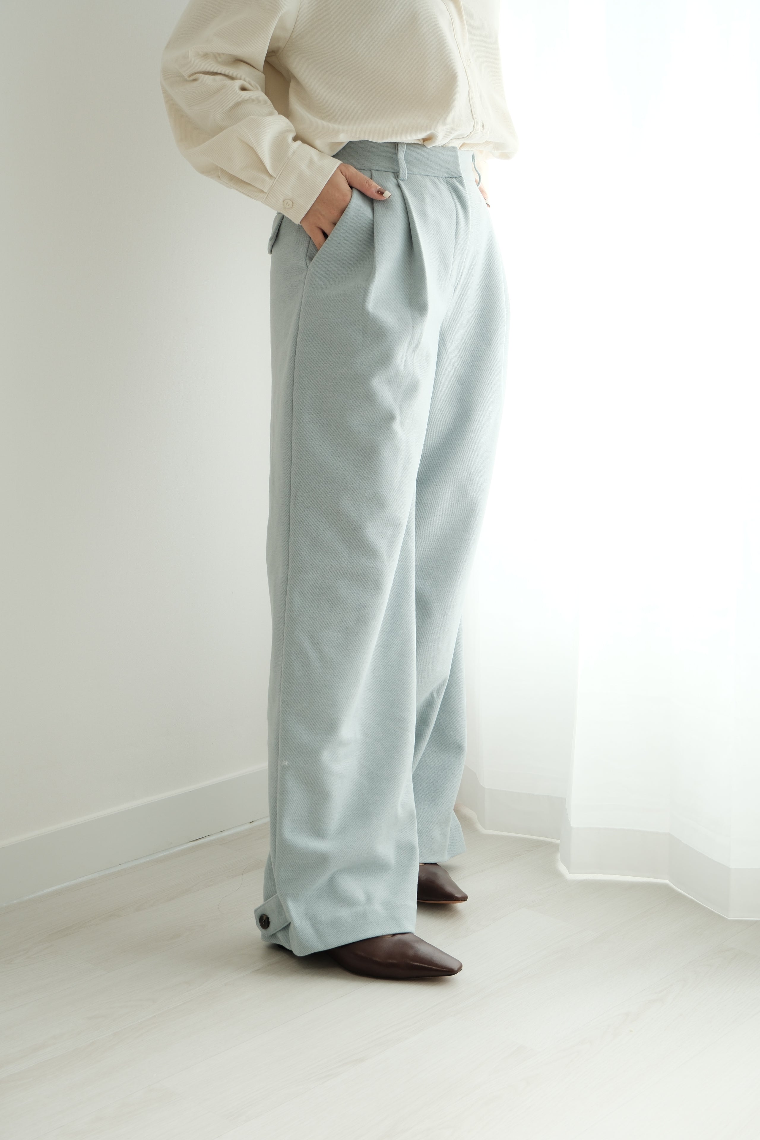 Sleek Ash Straight-Leg Pants [PT0082]