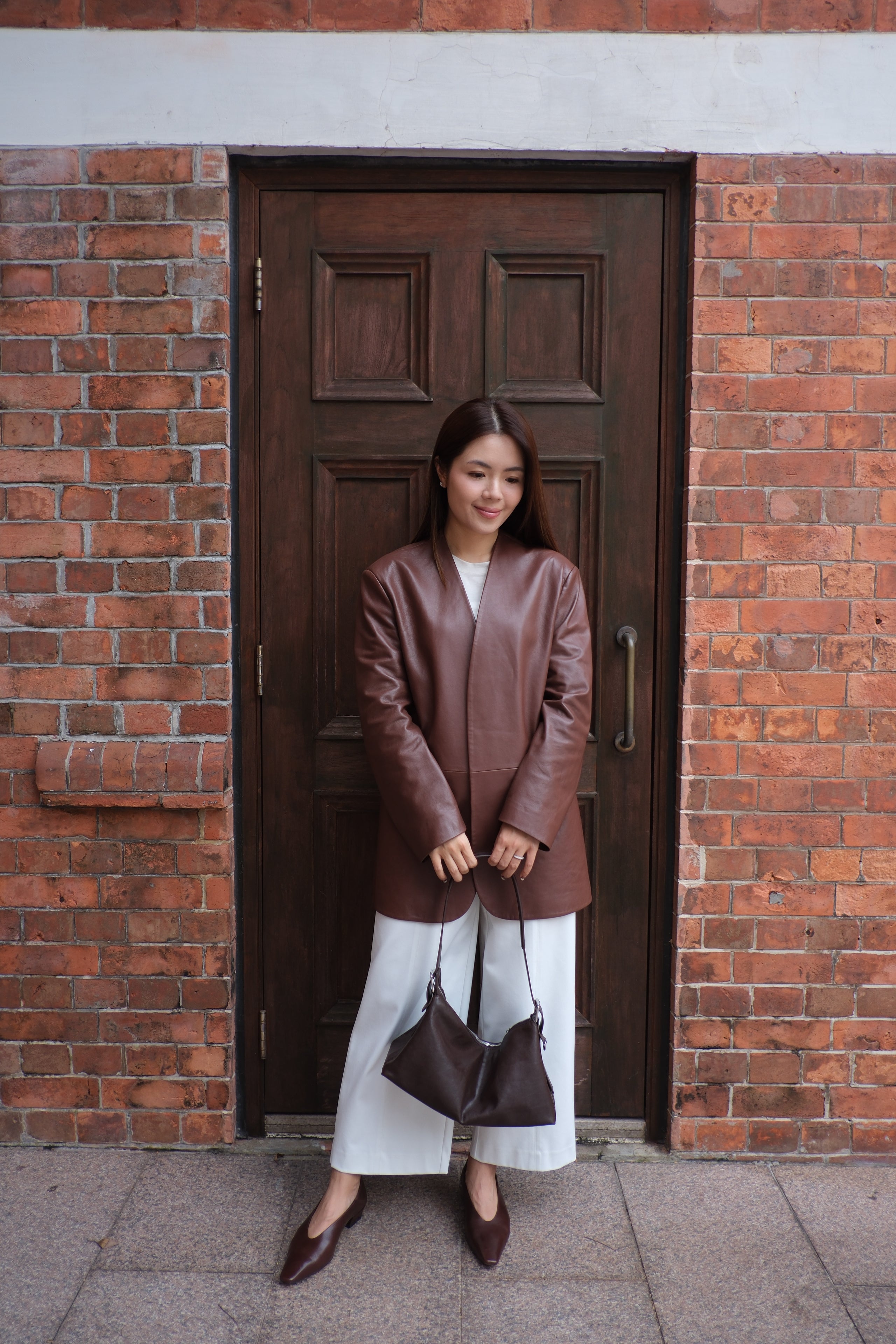 【LE ZANS BRAND COLLECTION】 Classic Sleek Shoulder Tote Bag (Leather) [B0017]