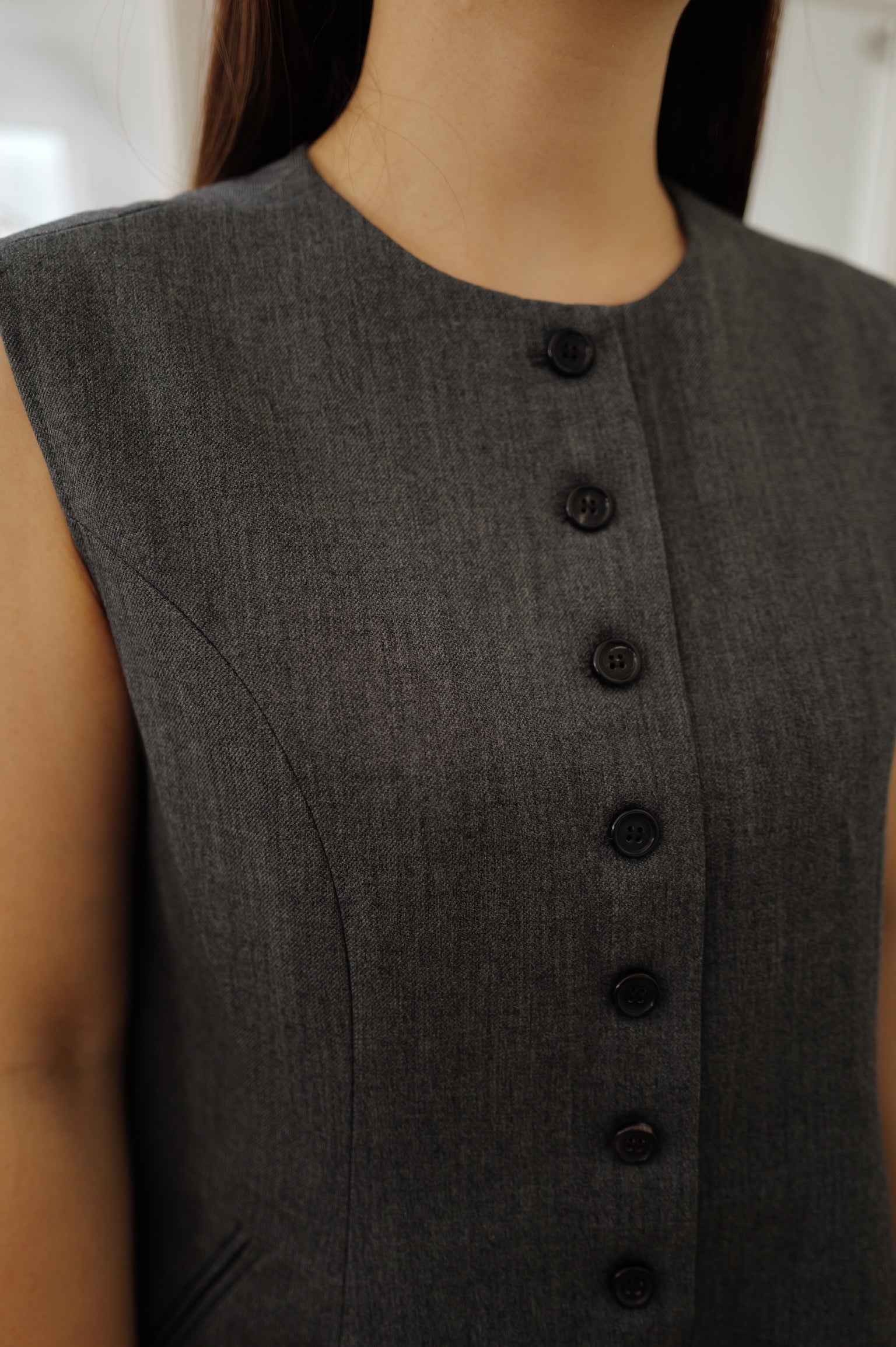【LE ZANS BRAND COLLECTION】Luxury Minimalist Button-Up Vest [J0139]