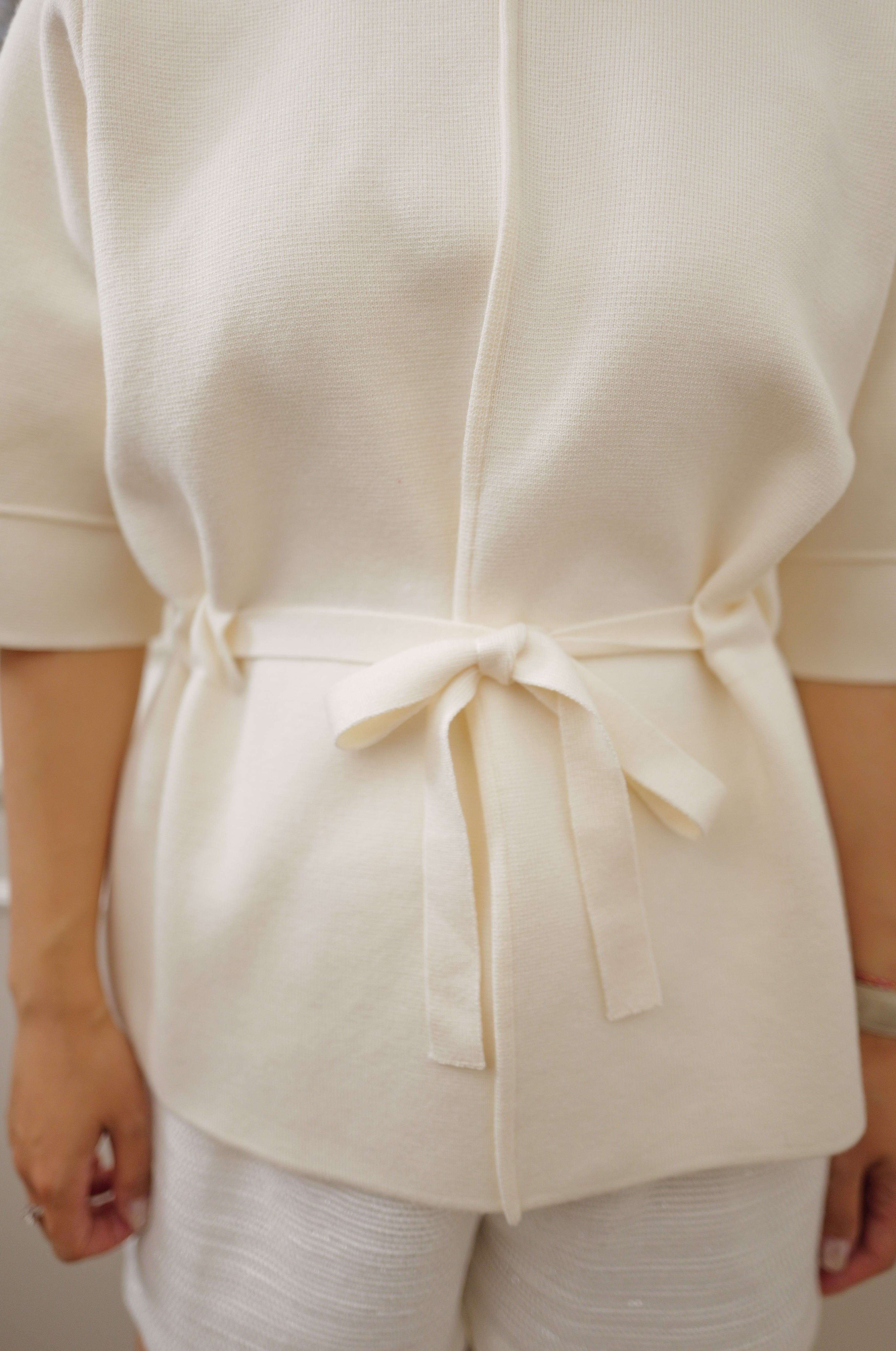 Elegant Cinched-Waist Peplum Top [T0268]