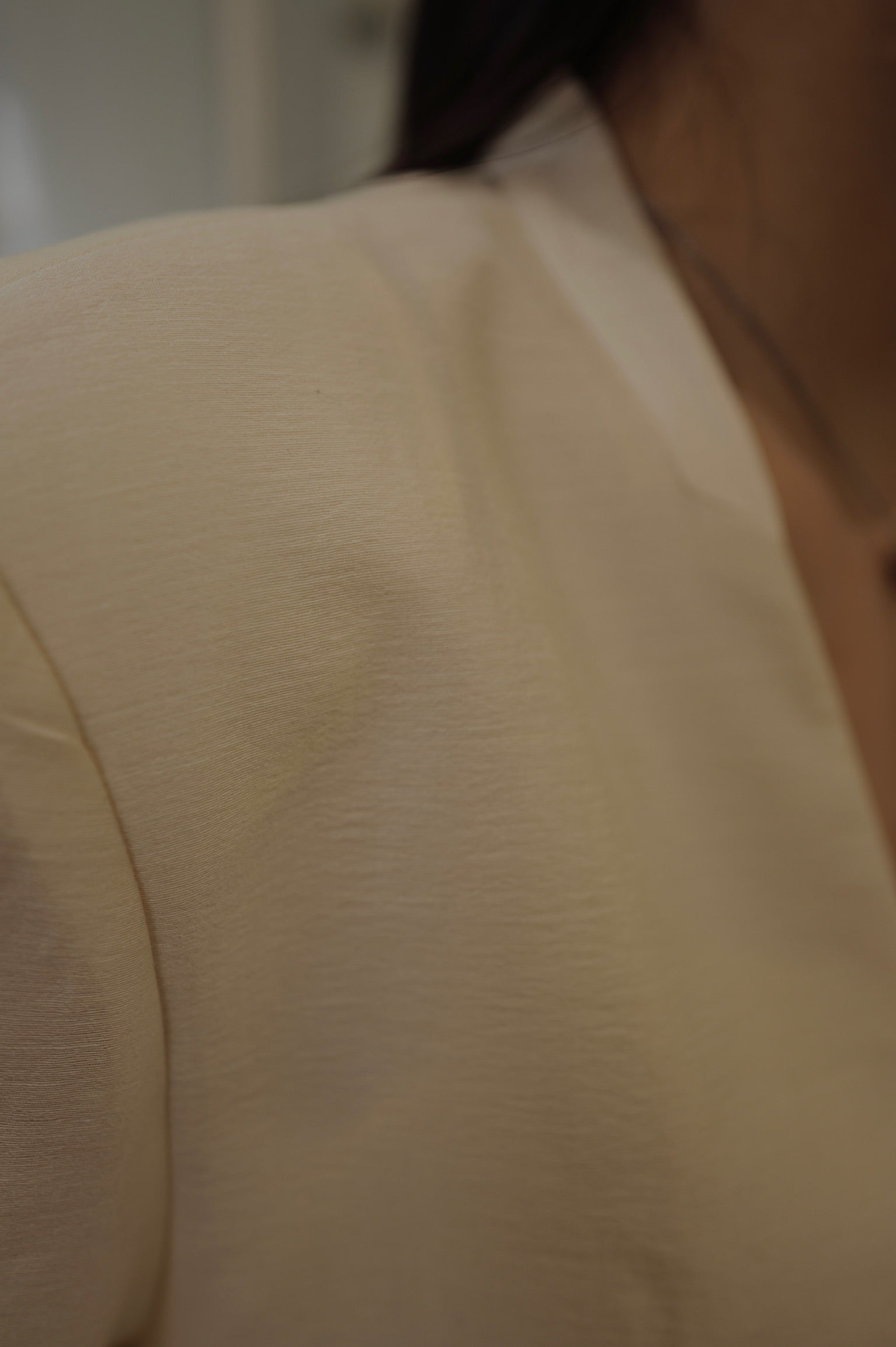 【LE ZANS BRAND COLLECTION】Blazer with Rolled Sleeves (20% Acetate, 57% Lyocell, 17% Rayon, 6% Linen) [J0138]