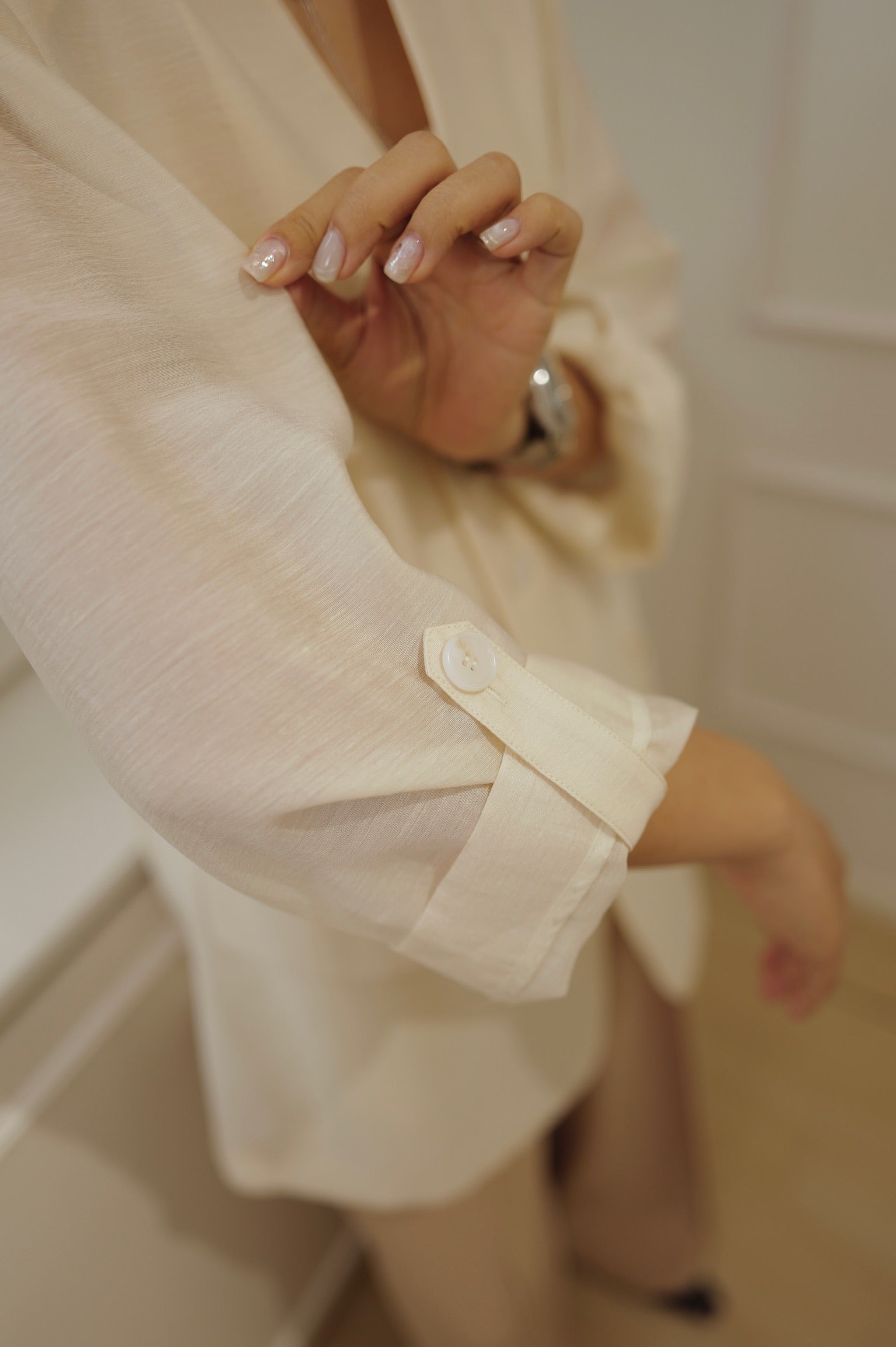 【LE ZANS BRAND COLLECTION】Blazer with Rolled Sleeves (20% Acetate, 57% Lyocell, 17% Rayon, 6% Linen) [J0138]