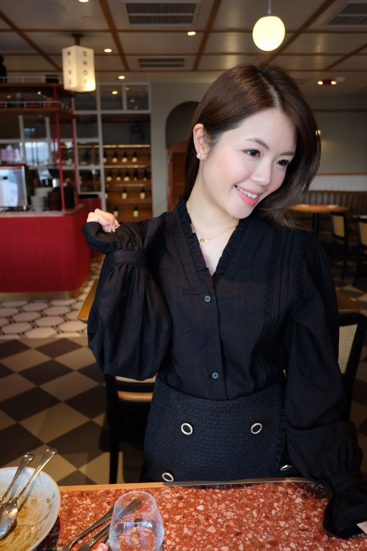 Ruffles V領Top [T0021]